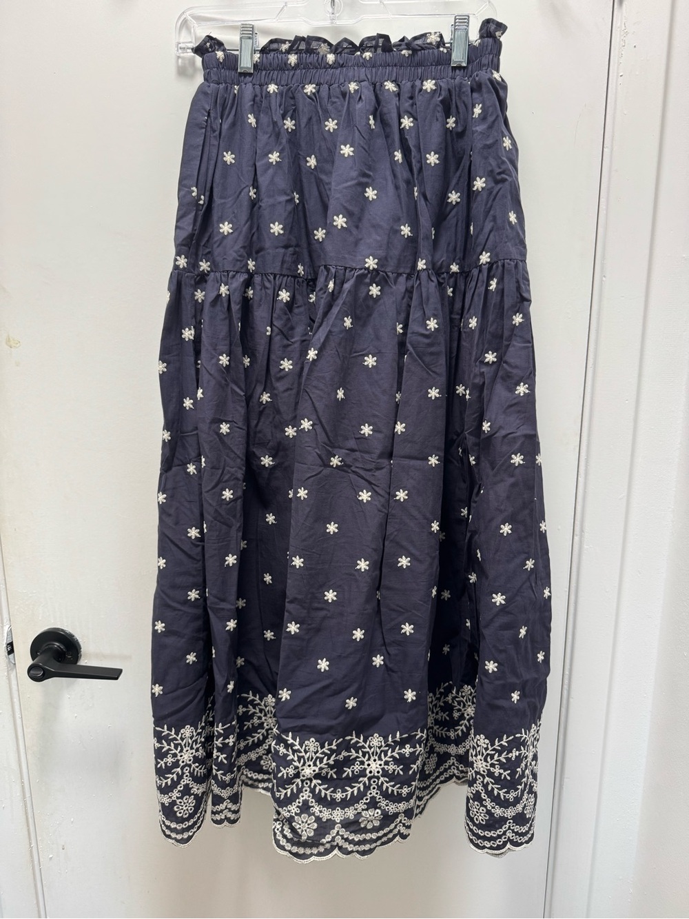 En Saison Nara Dark navy blue embroidered skirt & top set medium scallop hem NWT - Picture 8 of 16